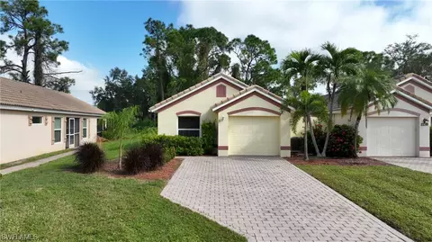 2251 Carnaby Ct, Lehigh Acres, FL 33973