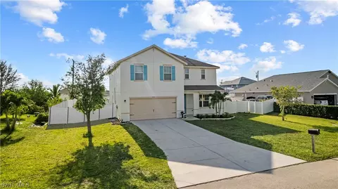 4612 SW 9th Ave, Cape Coral, FL 33914