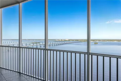 2743 1st St #2202, Fort Myers, FL 33916