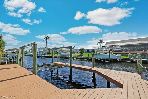 1324 SE 21st Ter, Cape Coral, FL 33990