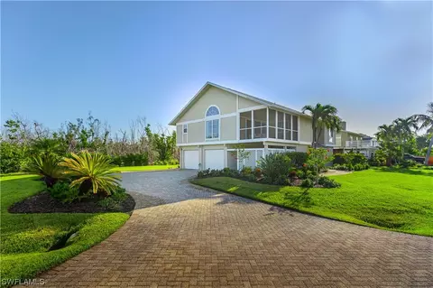 950 Sand Castle Rd, Sanibel, FL 33957