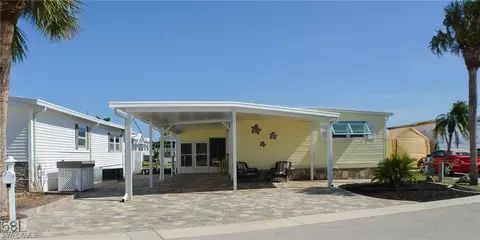 11581 Dogwood Ln, Fort Myers Beach, FL 33931