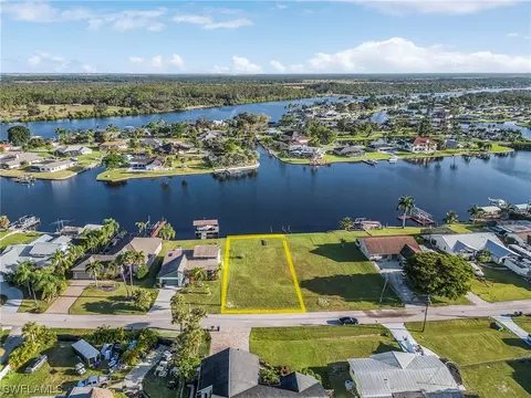 13362 Marquette Blvd, Fort Myers, FL 33905