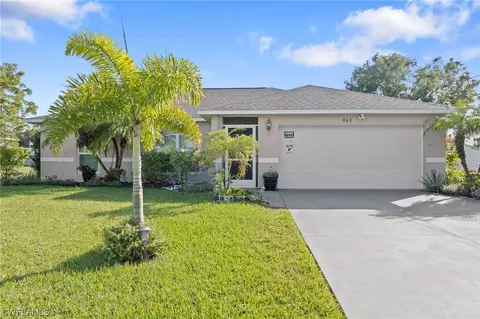 862 Rue Labeau Cir, Fort Myers, FL 33913