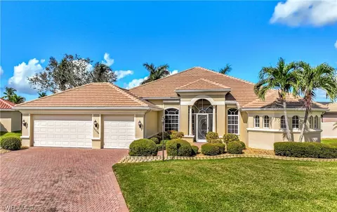 11796 Lady Anne Cir, Cape Coral, FL 33991