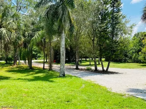 291 22nd St NE, Naples, FL 34120 photo 5