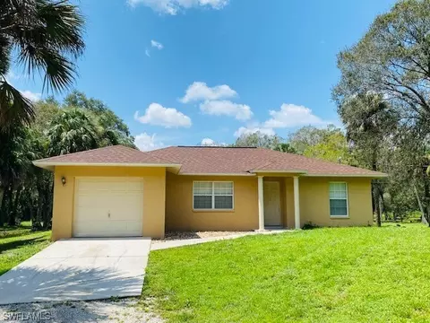 291 22nd St NE, Naples, FL 34120