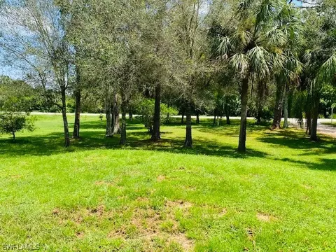 291 22nd St NE, Naples, FL 34120 photo 6