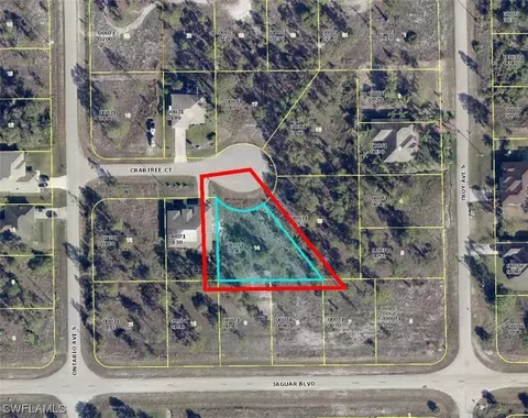 654 Crabtree Ct, Lehigh Acres, FL 33974