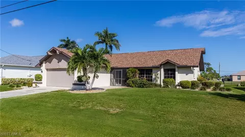2221 SE 8th Ter, Cape Coral, FL 33990