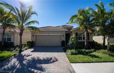 3105 Birchin Ln, Fort Myers, FL 33916