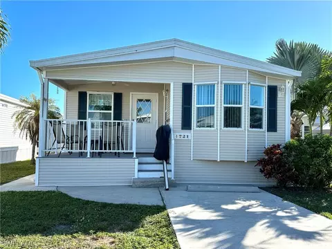 4721 Robert E Lee Blvd W, Estero, FL 33928 photo 2