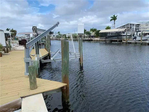 3762 Cherry Ln, Saint James City, FL 33956