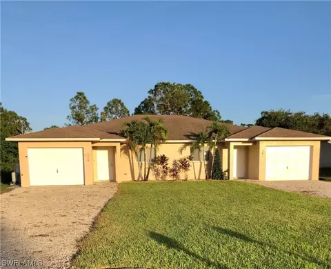 379-381 Bell Blvd S, Lehigh Acres, FL 33974