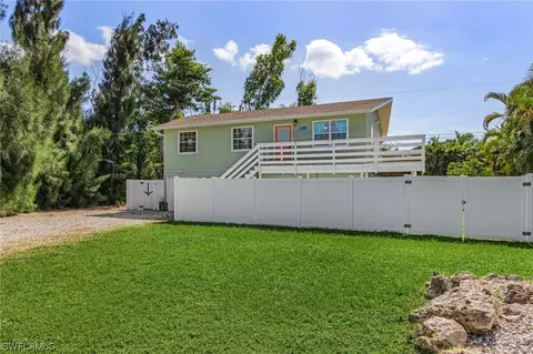 5823 Trout Rd, Bokeelia, FL 33922