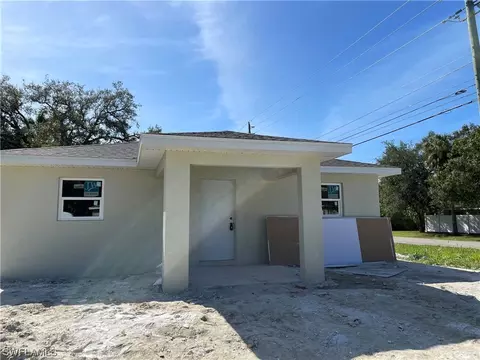 2102 South St, Fort Myers, FL 33901