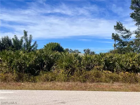 7291 Crown Dr, Englewood, FL 34224