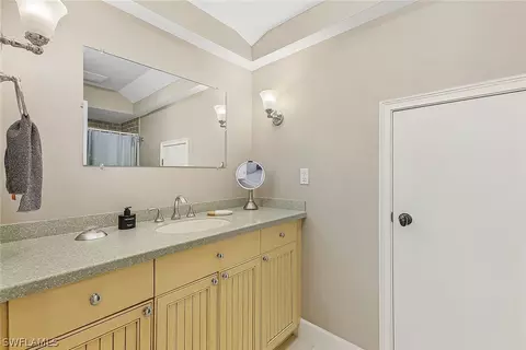 Bath - 519 Useppa Is, Captiva, FL 33924 photo 2 of 2