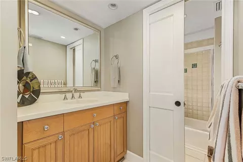 Bath - 519 Useppa Is, Captiva, FL 33924 photo 1 of 2
