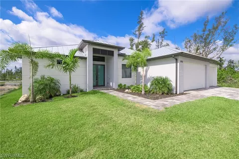 3432 SW 8th St, Cape Coral, FL 33991