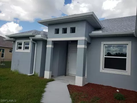 2514 27th St W, Lehigh Acres, FL 33971