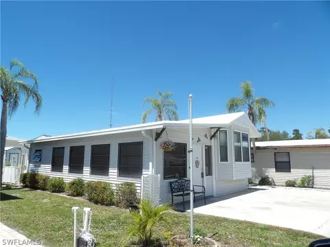 20128 Plum Tree Ln, Estero, FL 33928