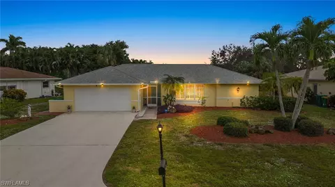 396 Bay Meadows Dr, Naples, FL 34113 photo 2