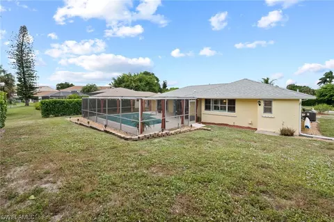 396 Bay Meadows Dr, Naples, FL 34113 photo 26