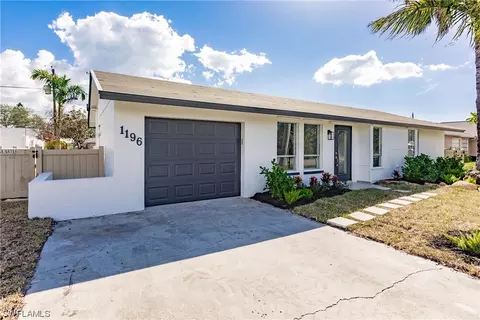 1196 Granada Blvd, Naples, FL 34103