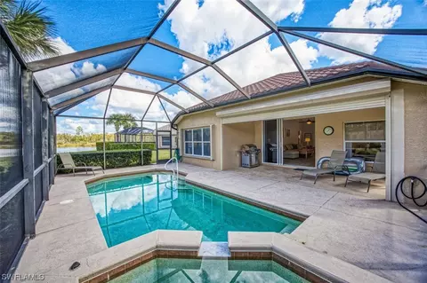 10088 Oakhurst Way, Fort Myers, FL 33913