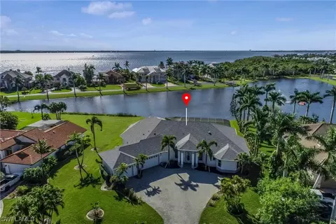 4541 Randag Dr, North Fort Myers, FL 33903