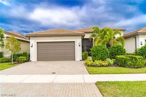 28533 Lobos Cir, Bonita Springs, FL 34135