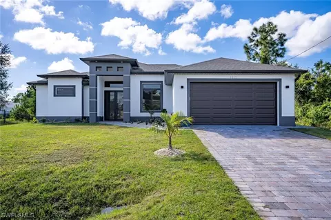 3017 11th St W, Lehigh Acres, FL 33971