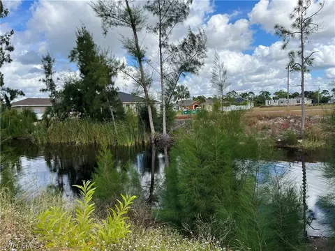 4019 NE 9th Ave, Cape Coral, FL 33909