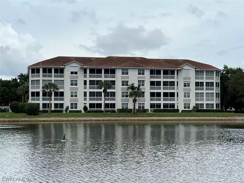 740 Waterford Dr #204, Naples, FL 34113