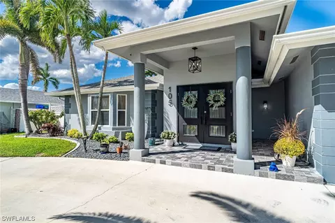 105 Bayshore Dr, Cape Coral, FL 33904