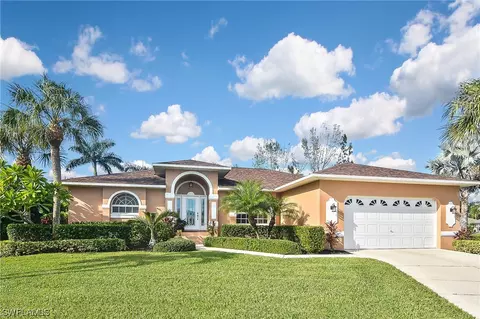 8871 Woodgate Dr, Fort Myers, FL 33908