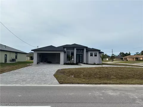 128 Nelson Rd N, Cape Coral, FL 33993
