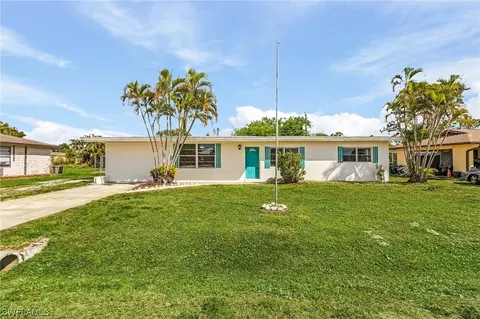 18601 Dogwood Rd, Fort Myers, FL 33967