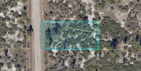 512 Abbott Ave, Lehigh Acres, FL 33972