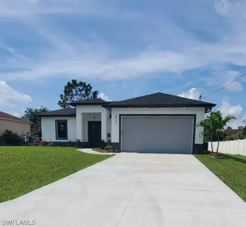 2923 21st St SW, Lehigh Acres, FL 33976