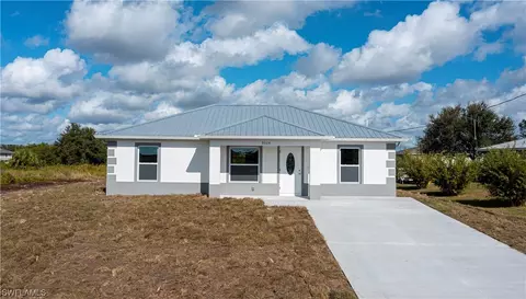 9024 Largo Cir, Labelle, FL 33935