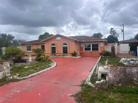 2252 10th Ct, Lehigh Acres, FL 33936