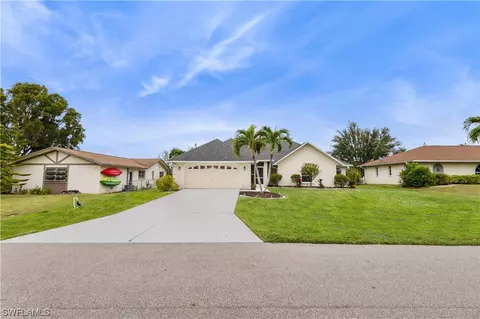 223 SE 43rd Ln, Cape Coral, FL 33904