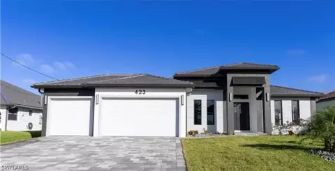 423 NW 35th Pl, Cape Coral, FL 33993