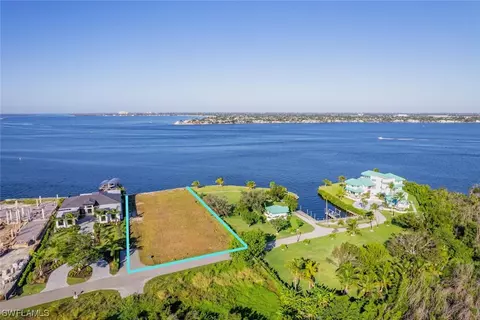 14028 Schultz Rd, Fort Myers, FL 33908