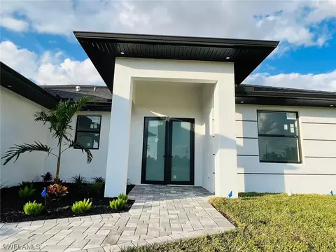 217 Kismet Pkwy E, Cape Coral, FL 33909