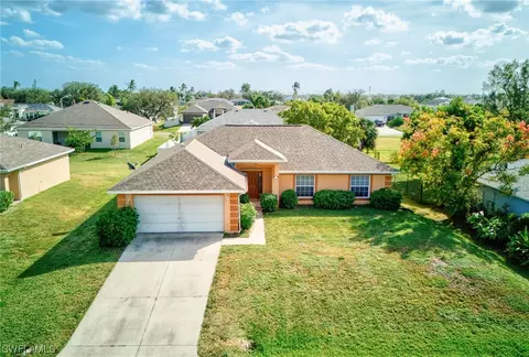 1110 NE 13th St, Cape Coral, FL 33909