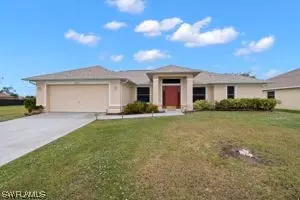 1205 NE 6th Pl, Cape Coral, FL 33909