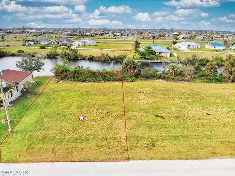 208 NW 29th Pl, Cape Coral, FL 33993